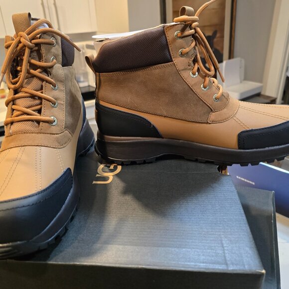 UGG Emmett Duck Boots Waterproof Winter Chesnut Brown 1115834-CHE Men's 12 NIB - Picture 3 of 14